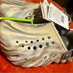 Crocs Marbled Echo Clog